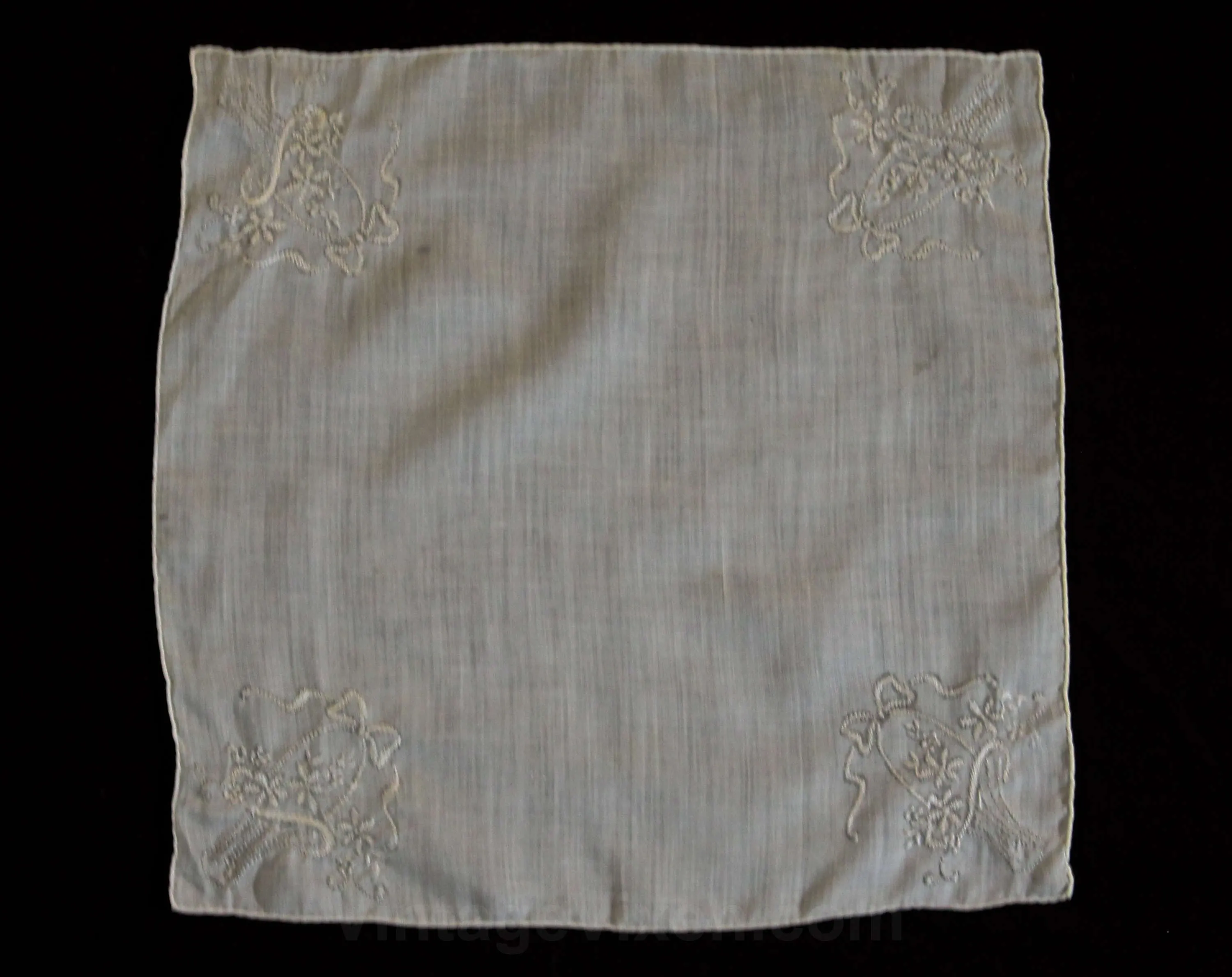 Embroidered 40s Handkerchief - Sheer Fine White Cotton with Bride's Basket Embroidery - Pretty 1940s 50s Hope Chest Linen - 12 Inches Square